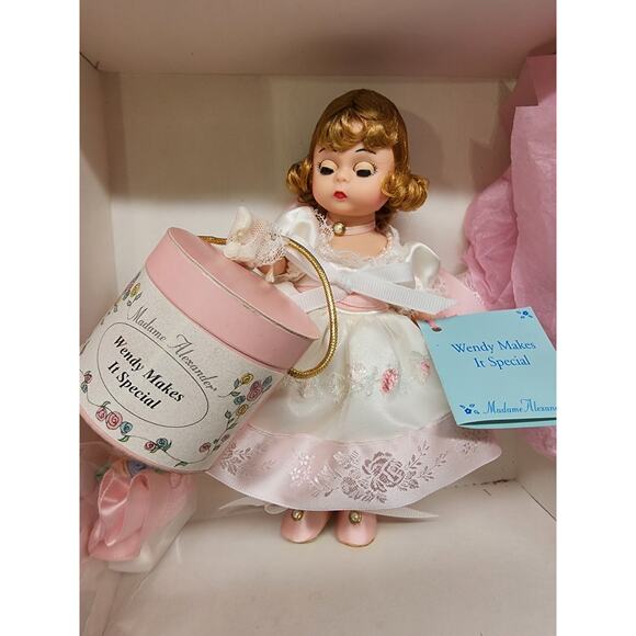 Madame Alexander “Wendy Makes It Special” 8” (approx.) Doll #31057 - Picture 1 of 8